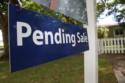 Political News: Pending home sales fall 1.7% in October, as housing shortage worsens – CNBC