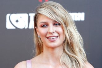 Political News: Melissa Benoist Shares Her Story Of Domestic Violence In Emotional Instagram Video – UPDATE: Sarah Schechter, Greg Berlanti Offer Support – Deadline