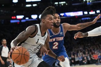Latest Sports News: Lonnie Walker excelled as the Spurs’ ‘energy guy’ in Wednesday’s loss – mySA