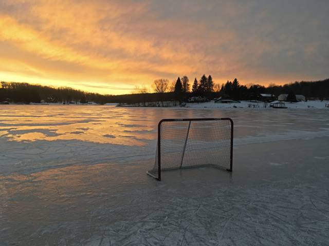 Latest Sports News: Empty Thoughts: Penguins 8, Canucks 6 – TribLIVE