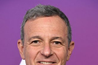 Fox news today: Dying ‘Star Wars’ fan gets to see latest film early after Iger pulled some strings