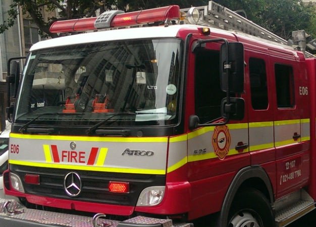 Latest News in Africa: WATCH | People evacuated, injured treated after Rivonia shopping complex fire