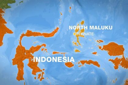 Strong quake hits Indonesia sea; tsunami risk reported