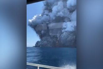 Fox News Today: American couple on honeymoon seriously injured in New Zealand volcano eruption