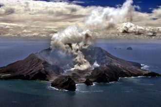 Fox News Today: New Zealand volcano dead include 2 teen brothers from Chicago area; parents still missing: reports