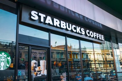 Fox News Today: Starbucks apologizes after 2 uniformed California deputies were allegedly refused service