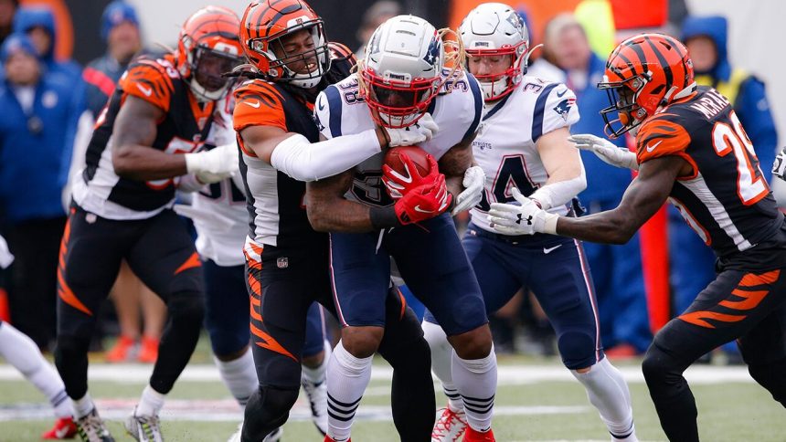 Fox News Today: New England Patriots suspend videographer involved in filming Cincinnati Bengals sideline: report
