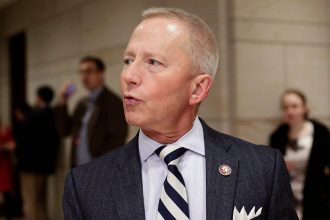 Fox News Today: Rep. Jeff Van Drew meets with Trump, confirms he’s switching from Democrat to Republican