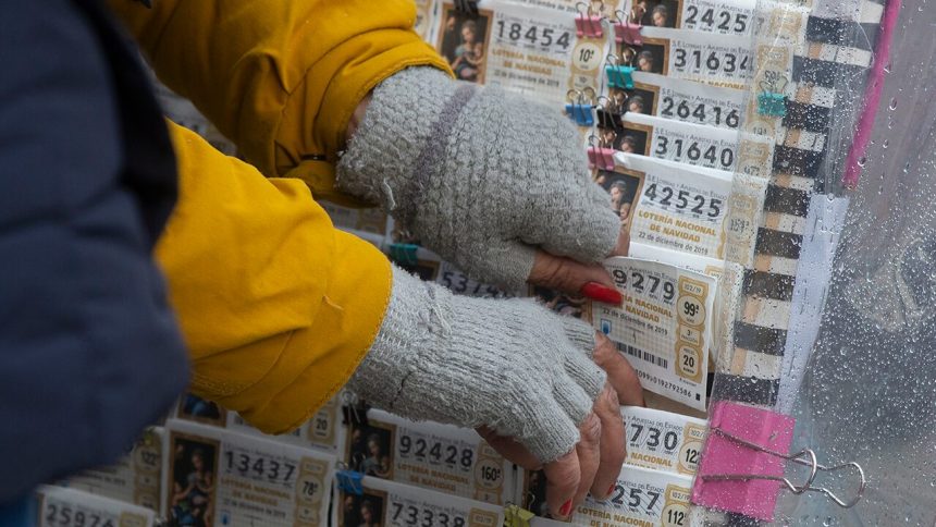 Fox News Today: Christmas lottery ‘El Gordo’ reveals winning ticket in annual event