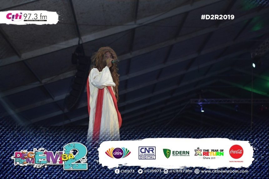 mmebusem-makes-surprise-appearance-at-#d2r2019
