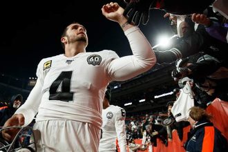 raiders’-derek-carr-‘safe’-for-2020:-report