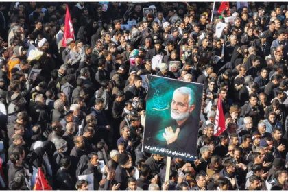 stampede-at-soleimani-funeral-in-kerman-kills-dozens-[video]