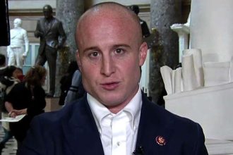 dem-congressman-breaks-rank-on-war-powers-resolution:-‘i-refuse-to-play-politics-with-questions-of-war-and-peace’