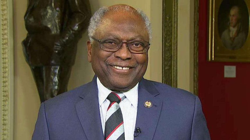Clyburn endorses Joe Biden ahead of South Carolina primary