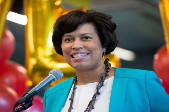 Video: DC Mayor Muriel Bowser Attacks Fencing of White House "That’s the People’s House"