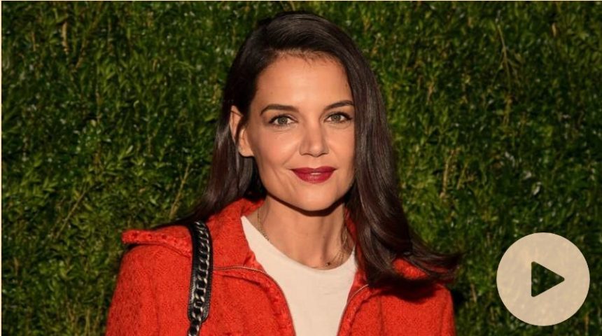 Katie Holmes appears to have a new man in her life one year after her rumored split from Jamie Foxx.