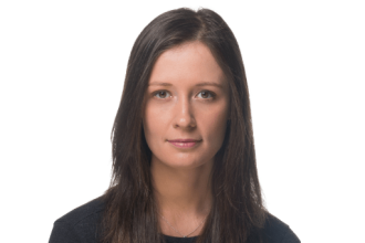 Talking of a journalist with class, Emma Vigeland is one that you will always love to listen to. This article will disclose the Biography, Boyfriend, Instagram, Contact Details of Emma Vigeland.