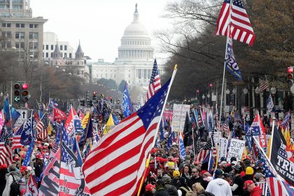 Mayhem in Washington, DC, as Trump supporters, opponents clash; at least 4 stabbed, 23 arrested