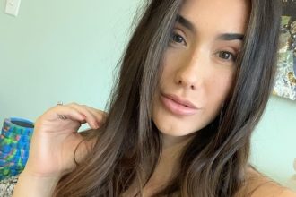 Eva Lovia: Biography of the First Space Porn star