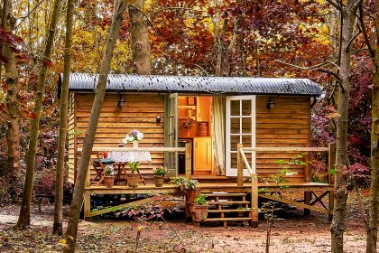 4 Stunning Ideas For Decorating A Summer house