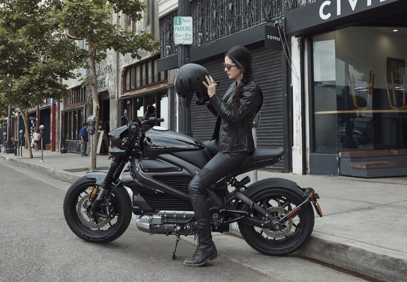 3 Things to Consider While Selecting Your First Motorcycle