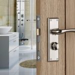 Easy tips for changing door handles in the UK
