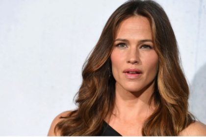 Jennifer Garner is open to 'Alias' reboot: 'Sign me up'