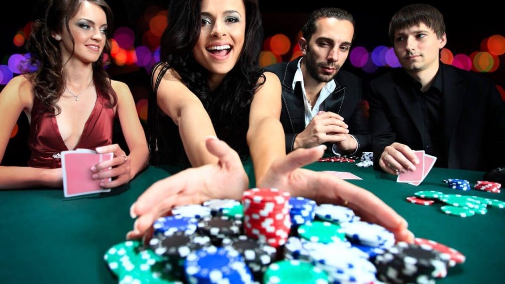 When using an online casino, players need not have to worry about someone stealing their cash.