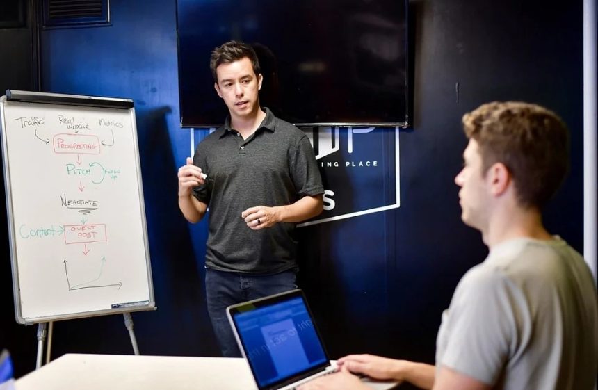How to submit a guest post with a best clickable title for traffic?