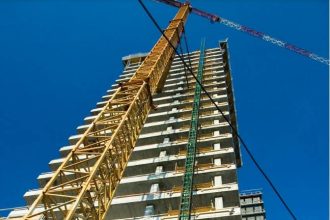 Six Types of Essential Equipment Required At A Construction Site