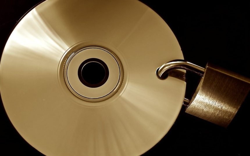 Top 7 Benefits of Online Data Backup Services
