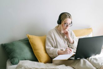 Establish A Topic In many cases, the professor has already specified a topic to write an essay. But if you have been given the liberty to choose your own topic, consider yourself lucky. Always try to find an essay topic that is close to your heart. Most students get bored while writing an essay, and they face