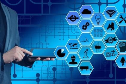 Why Do Students Need to Study Information Technology?