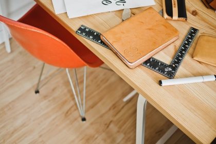 Why Should You Use a Standing Desk? 