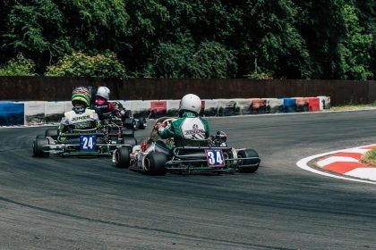 WHAT IS GO-KARTING? Go karting for kids for the first time is a lot of fun, whether people are a first-time go-kart racer, an enthusiast, or a pro-go-kart racer. Several people race go-karts on racing tracks every weekend or whenever individuals have the chance. Countless elite racers spent their lives in go-karting, surprisingly. It was an easy weekend activity or leisure to start up, with a low entrance barrier. If someone is more serious, one may rent a go-kart at the race track or buy their own. Even though go-karts are very easy compared to vehicles, many people are unfamiliar with the basics of how