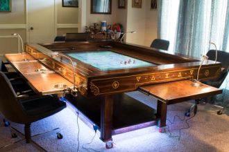 How to build a gaming table?