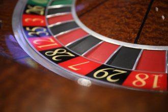 A game of online roulette tends to be a lot quicker than a game of roulette in a land based casino.