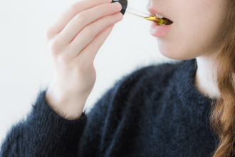 Are you interested in organic essential oils? If you are, then learn how and why you should try them in our informative essential oils guide!