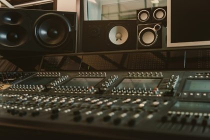 Track mixing: how it should be done