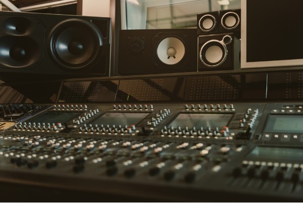 Track mixing: how it should be done