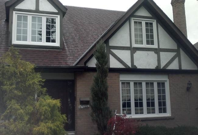 Comparing Vinyl Window Replacement Barrie with Fiberglass