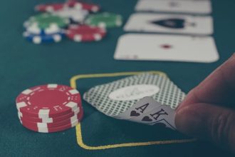 Advantages to Play Games at Online Live Casino Singapore 2021
