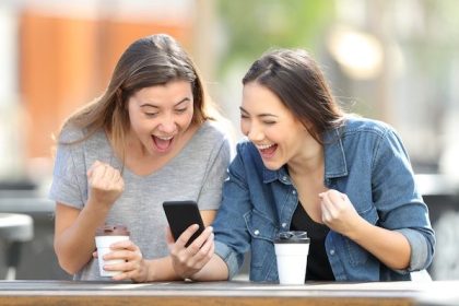 Refer your friends to an online betting site and get rewarded with free cash or credits when they sign up! You can even share the link on social media sites like Facebook, Twitter, or Pinterest. for each person you refer who signs up for an account, you will be awarded a percentage of their first deposit (up to 10%)