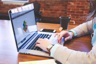 How to Build A Start-Up Without Spending Unwisely