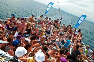 Book Yacht Charters For Bachelorette Parties