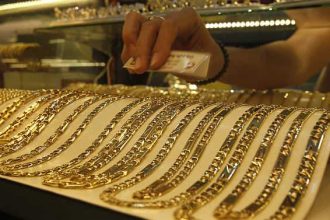 Tips and Tricks to Sell Your Gold: Quick and Easy Ways to Make Extra Cash
