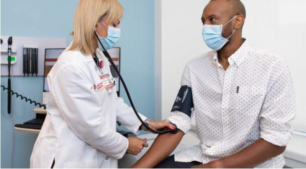 5 Factors to Consider When Choosing Men's Health Clinic