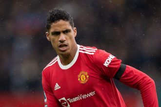 Man Utd defender Raphael Varane forced off with a foot injury while on international duty with France