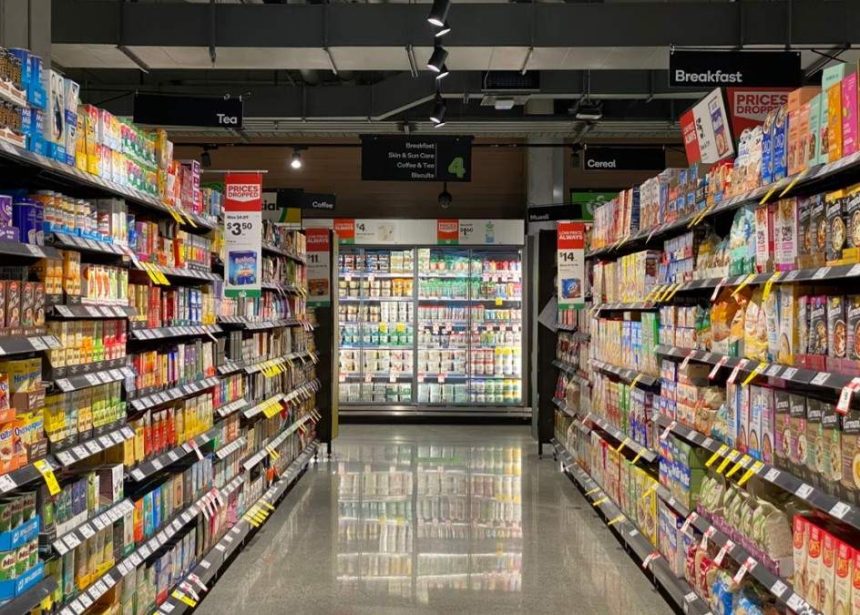 Top brick and mortar retail strategies to try in 2022