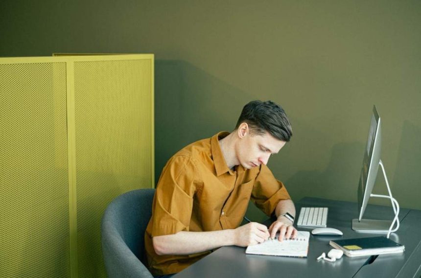 Four Smart Tips For Business Students
